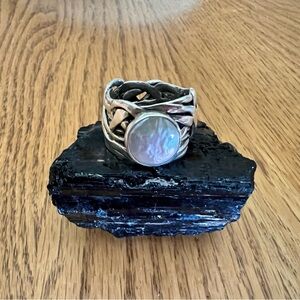 Silpada Oxidized Sterling Silver and Coin Pearl Mermaid Ring, size 8, R1542